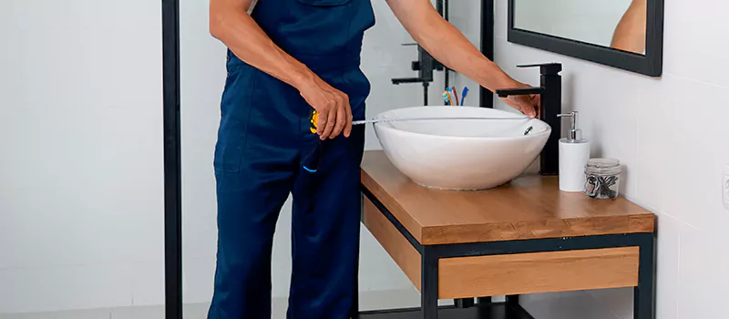 Plumber for Plumbing Repair And Installation Services in Old Toronto, Toronto