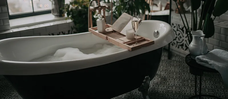 Full Bed Bathtub Replacement in Old Toronto, Toronto