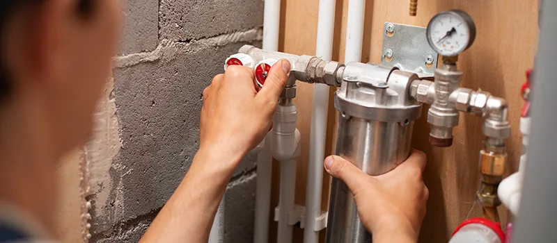 Plumbers to Fix Water Pressure Issues in House in Old Toronto, Toronto