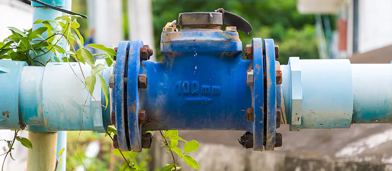 New Hot Water Mains Connection Services in Old Toronto, Toronto